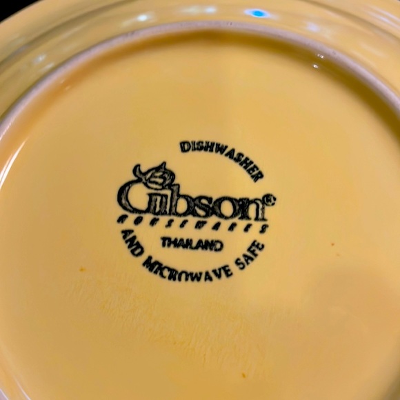 (4)  Main St Yellow by GIBSON DESIGNS Salad / Dessert Plate - 8 in. - Picture 4 of 4